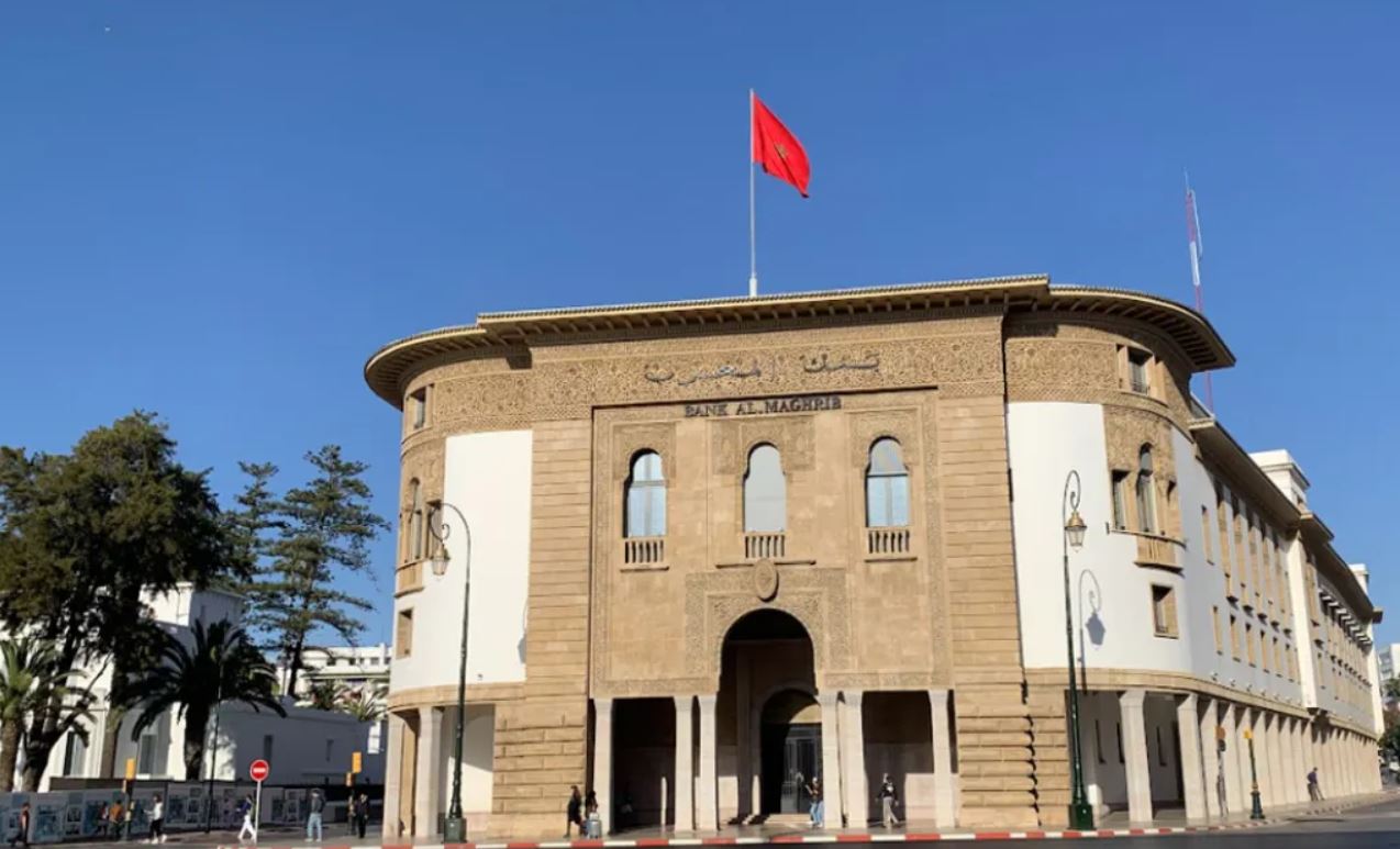 سعر الفائدة يحدد مسار الاقتصاد المغربي وسط توترات الشرق الأوسط