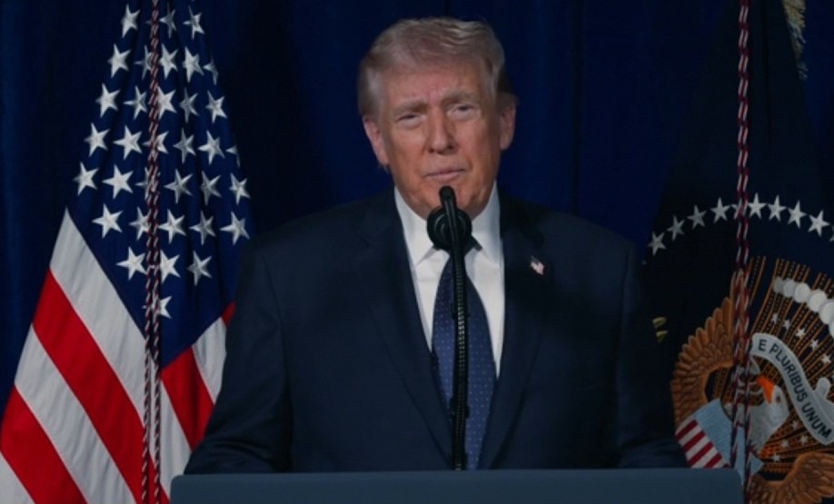 ترامب يعلن استمرار الهجمات الأمريكية ضد إيران لمدة أسابيع