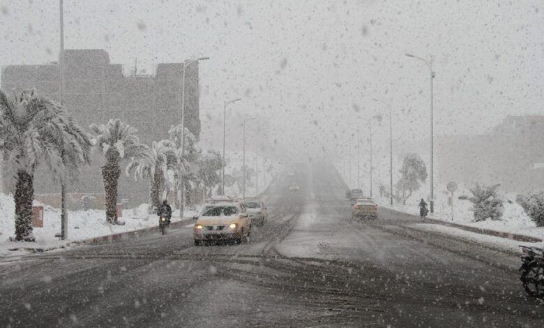 ثلوج وأمطار رعدية اليوم الجمعة والسبت بالمغرب