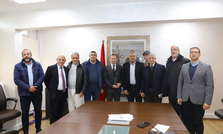 وزير الصحة يطمئن الصيادلة بشأن ملكية الصيدليات