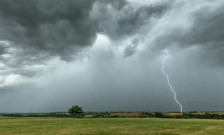 تحذير عاجل: أمطار رعدية قوية اليوم في عدة مناطق بالمملكة