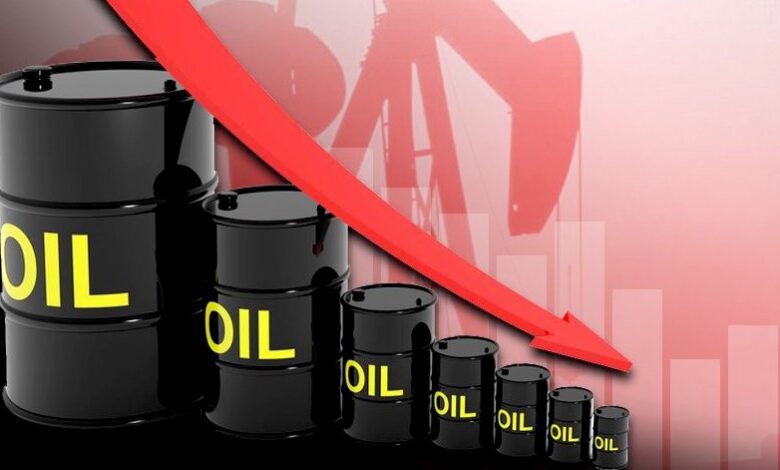 هبوط حاد لأسعار النفط بعد إعلان ترامب تأجيل الضربات على إيران
