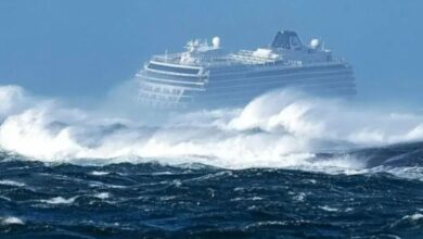 عاصفة "ريجينا" تعلق الرحلات البحرية بين طريفة وطنجة