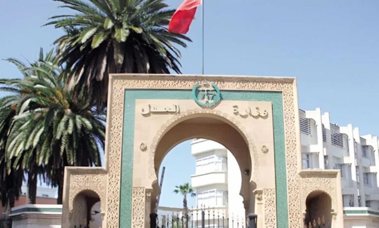 منصة "محاكم" تنشر أسماء المتهمين في القضايا الجنائية الغيابية