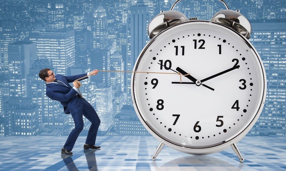 الحكومة تقرّ بمحدودية أثر الساعة الإضافية في الشتاء