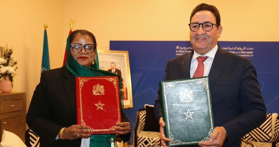 المغرب وجزر القمر يعززان تعاونهما في مجال الطيران المدني