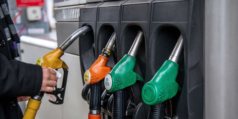 أسعار المحروقات تشتعل مجدداً بالمغرب ابتداءً من أبريل