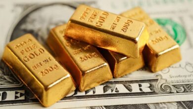 تراجع أسعار الذهب تحت ضغط الدولار
