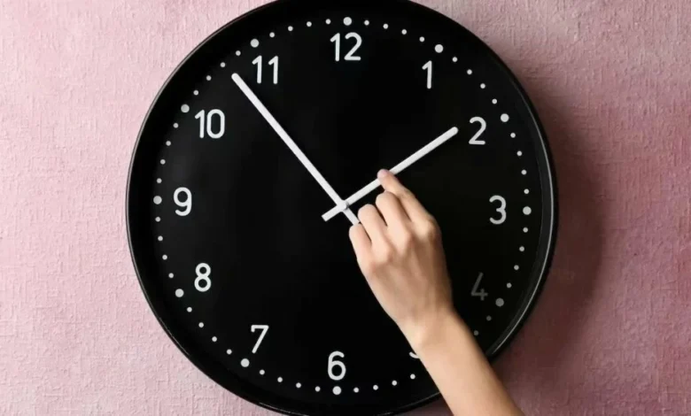 دراسة: الساعة الإضافية تفاقم التعب وتضعف تركيز التلاميذ