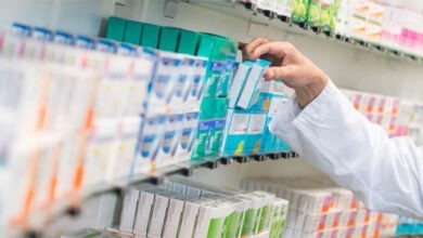 نقابات الصيادلة تطالب الحكومة بموقف حاسم حول فتح رأسمال الصيدليات