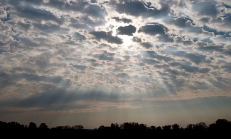 تحسن مؤقت في الطقس الجمعة قبل عودة التقلبات الجوية بالمغرب