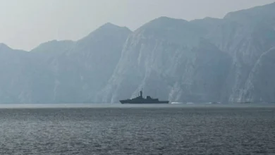 إيران تعلن فتح مضيق هرمز بالكامل