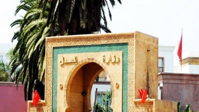 وزارة العدل تحذر من رسائل احتيالية تروج لأداء غرامات السير