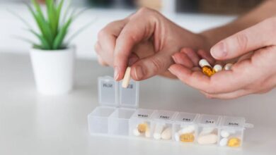 باحثون مغاربة يحذرون من التلوث داخل علب تنظيم الأدوية