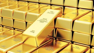 الذهب يتراجع من ذروة أسبوعين وسط استمرار المخاطر الجيوسياسية