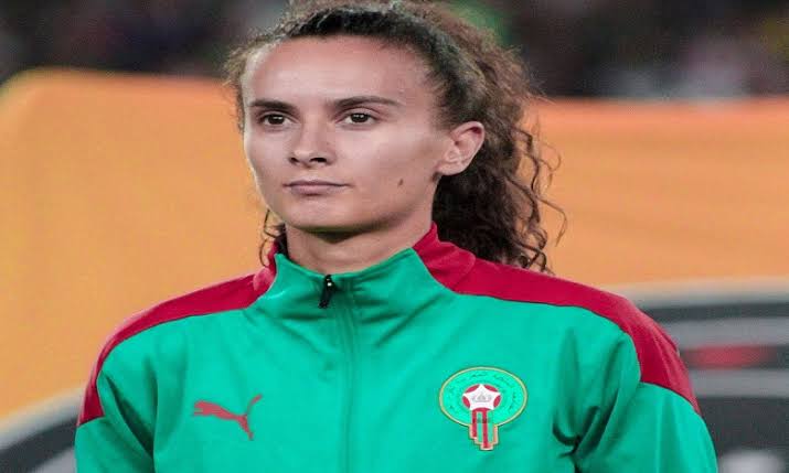 "روزيلا أيان" تواصل مشوارها في إنجلترا من بوابة "إيبسويتش تاون"