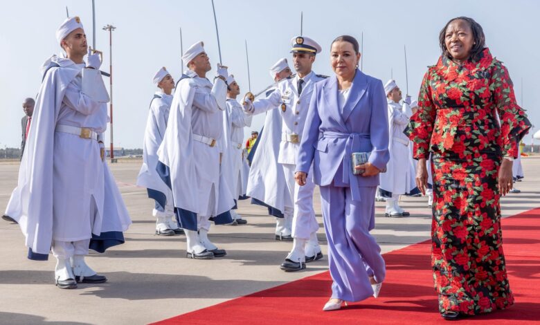 الأميرة للا أسماء وراشيل روتو تزوران مستفيدين من زراعة القوقعة