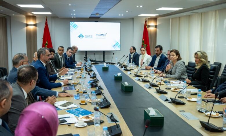 "تمويلكم" وجمعية المصدرين يناقشان تحديات تمويل المقاولات