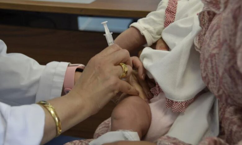 وزارة الصحة تدعو لاستكمال جرعات تلقيح الأطفال