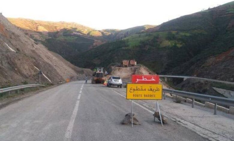 إغلاق مقطع من الطريق الوطنية بين سيدي قاسم ومكناس لشهرين