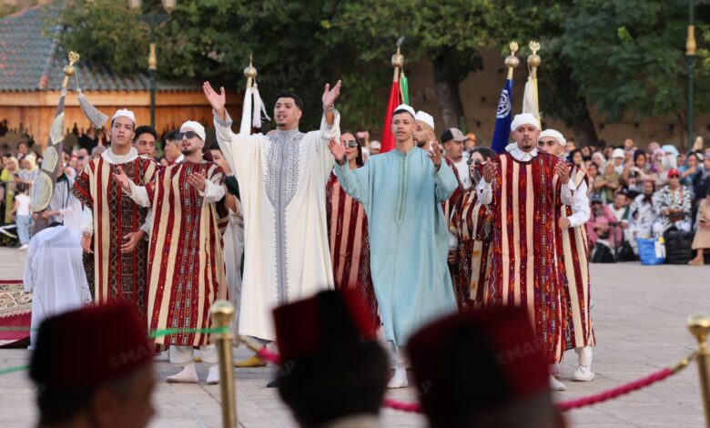موكب "الكسوة" يحيي تقاليد موسم مولاي إدريس الأزهر بفاس