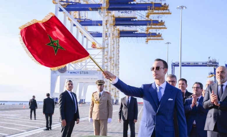 ولي العهد يعطي انطلاقة تشغيل أول محطة للحاويات بميناء الناظور